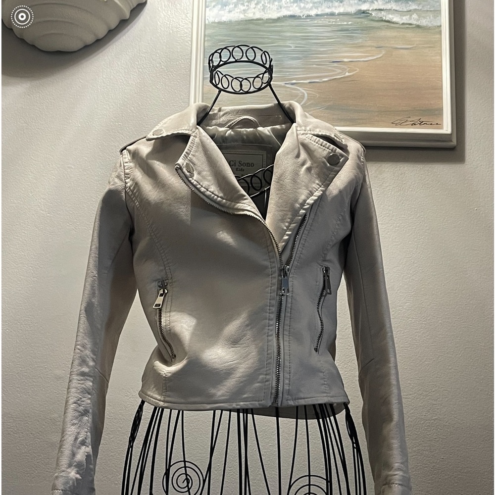 Girls white Jacket